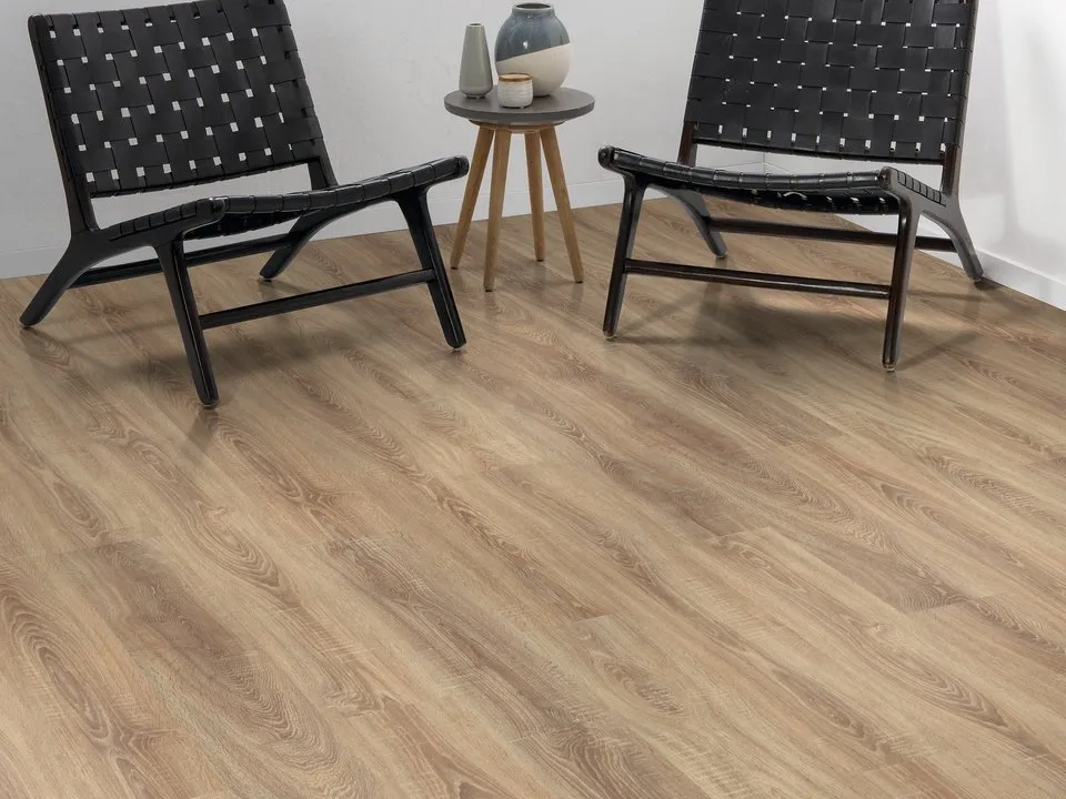 Piso laminado Roble Bardolino.